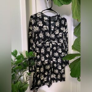 Zara black and white daisy romper